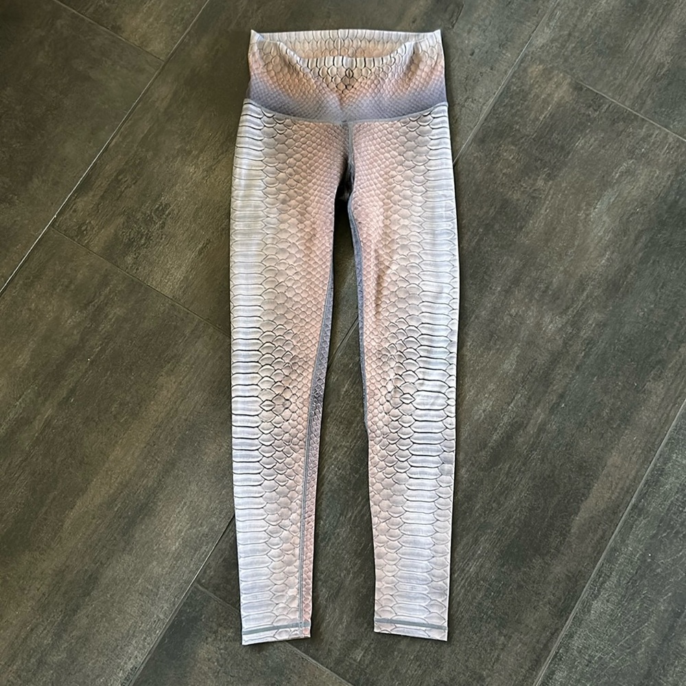 Niyama Sol python barefoot leggings size S